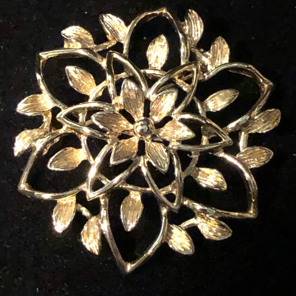 Sarah Coventry vintage brooch - Picture 1 of 4